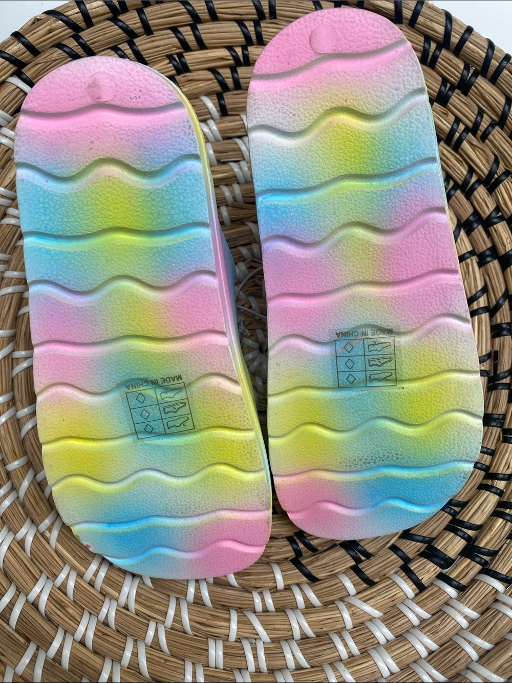 Kids Pastel Tie-Dye Double-Buckle Sandals - Picture 3 of 3